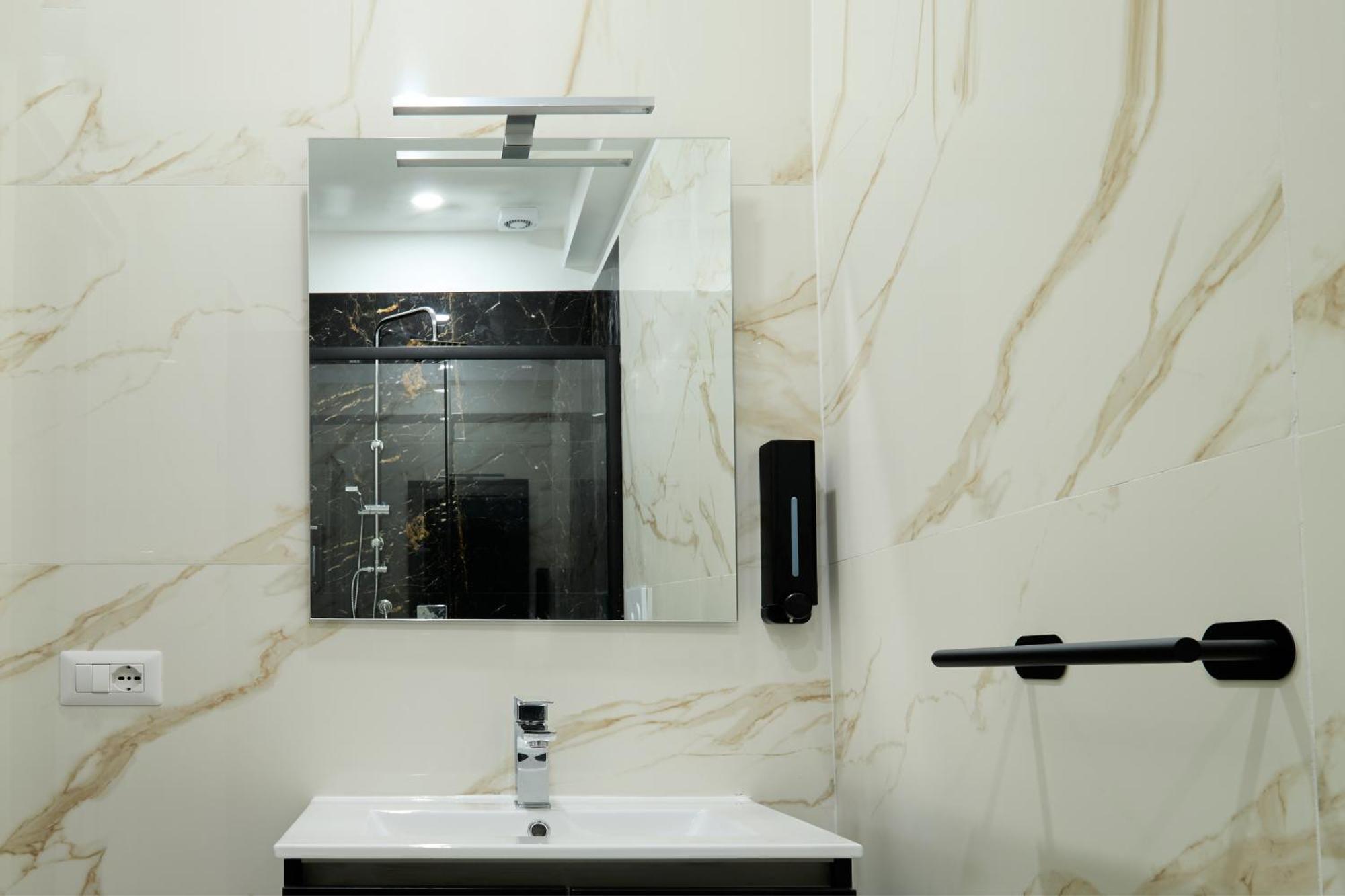 Napoli Central Lumina Suites Екстер'єр фото